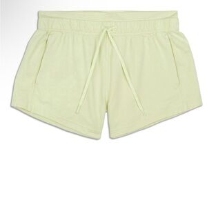Lululemon Inner Glow High-Rise Short size 6